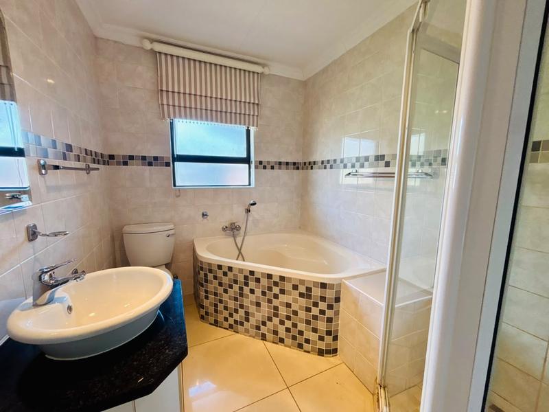 3 Bedroom Property for Sale in Langenhovenpark Free State